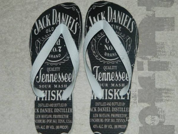 Chinelo Estampa Jack Daniels